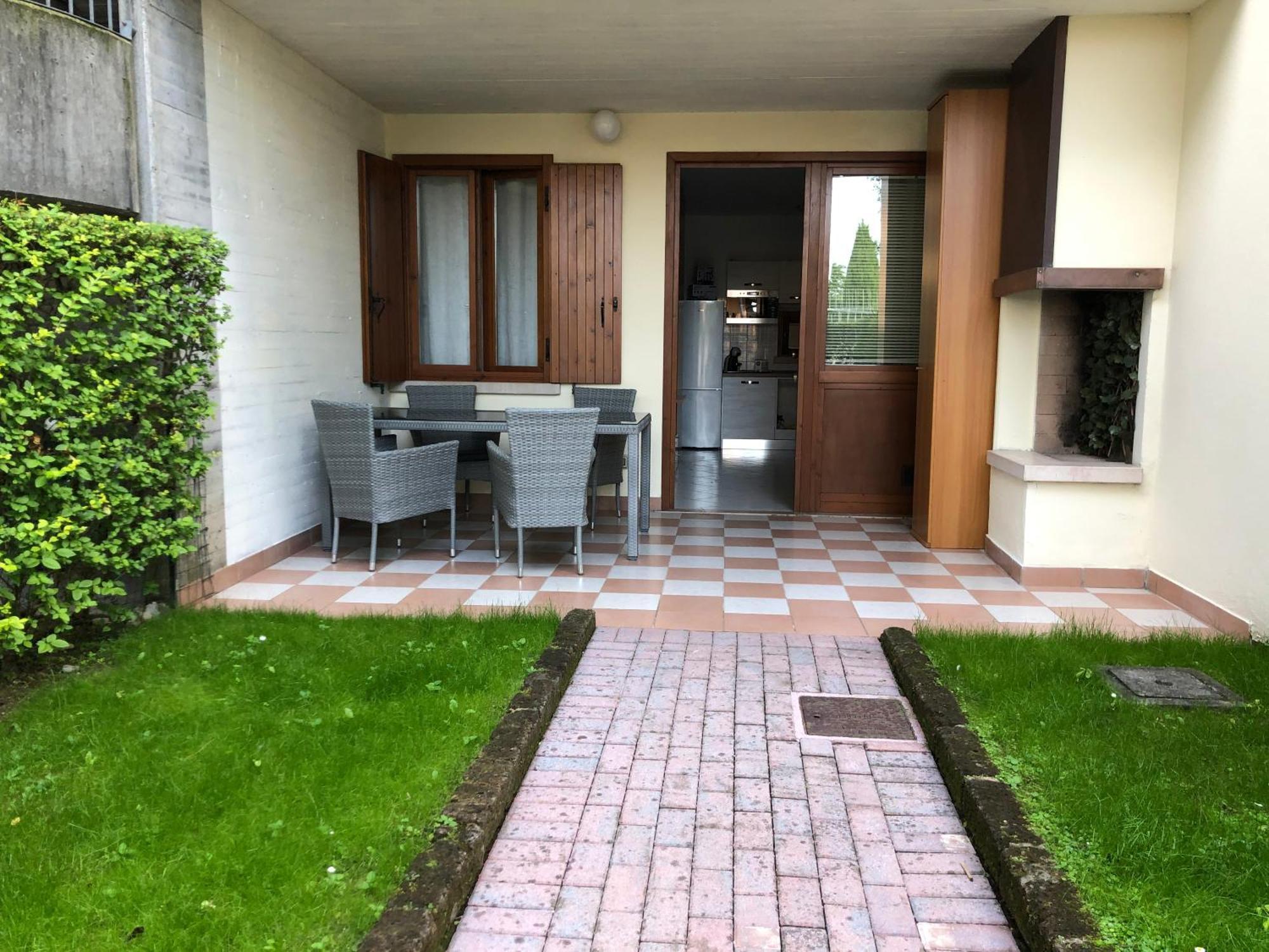 Casa Lorenzo Apartment Desenzano del Garda Exterior photo